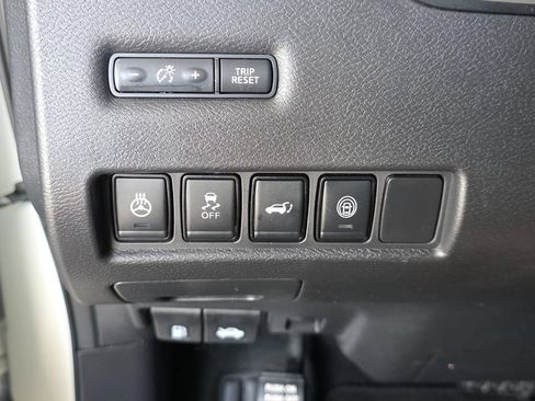 Used 2022 Nissan Murano Platinum FWD image 31