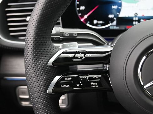 New 2026 Mercedes-Benz GLS 450 4MATIC image 11