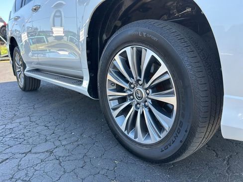 Used 2021 Lexus GX 460 Luxury w/ Accessory Package AWD/4WD image 23