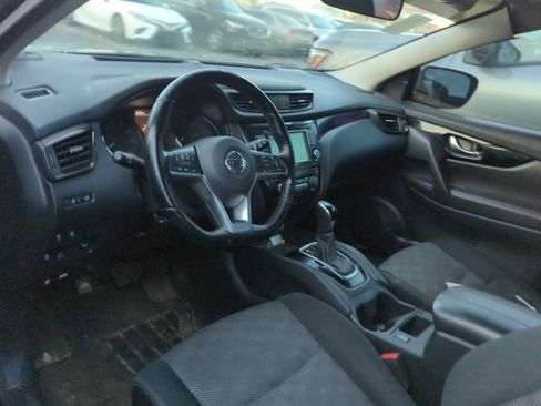 Used 2019 Nissan Rogue Sport SV w/ All-Weather Package image 7