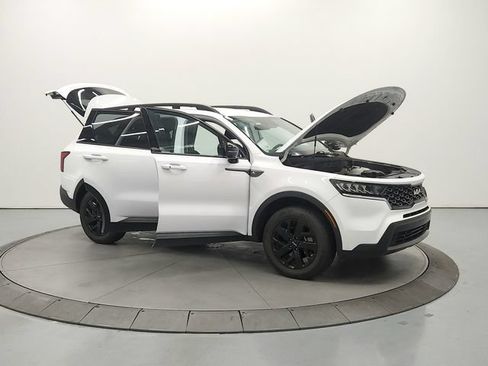 Used 2023 Kia Sorento S AWD/4WD image 10