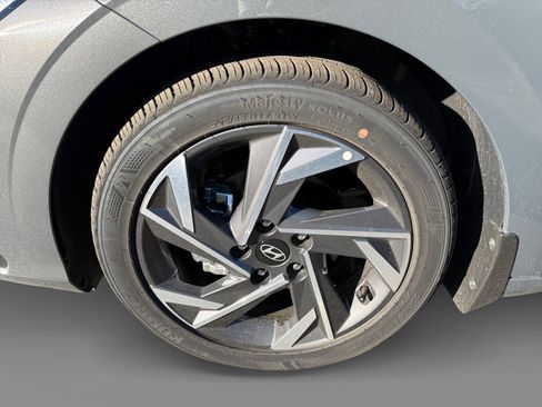 New 2025 Hyundai Elantra Sport image 9