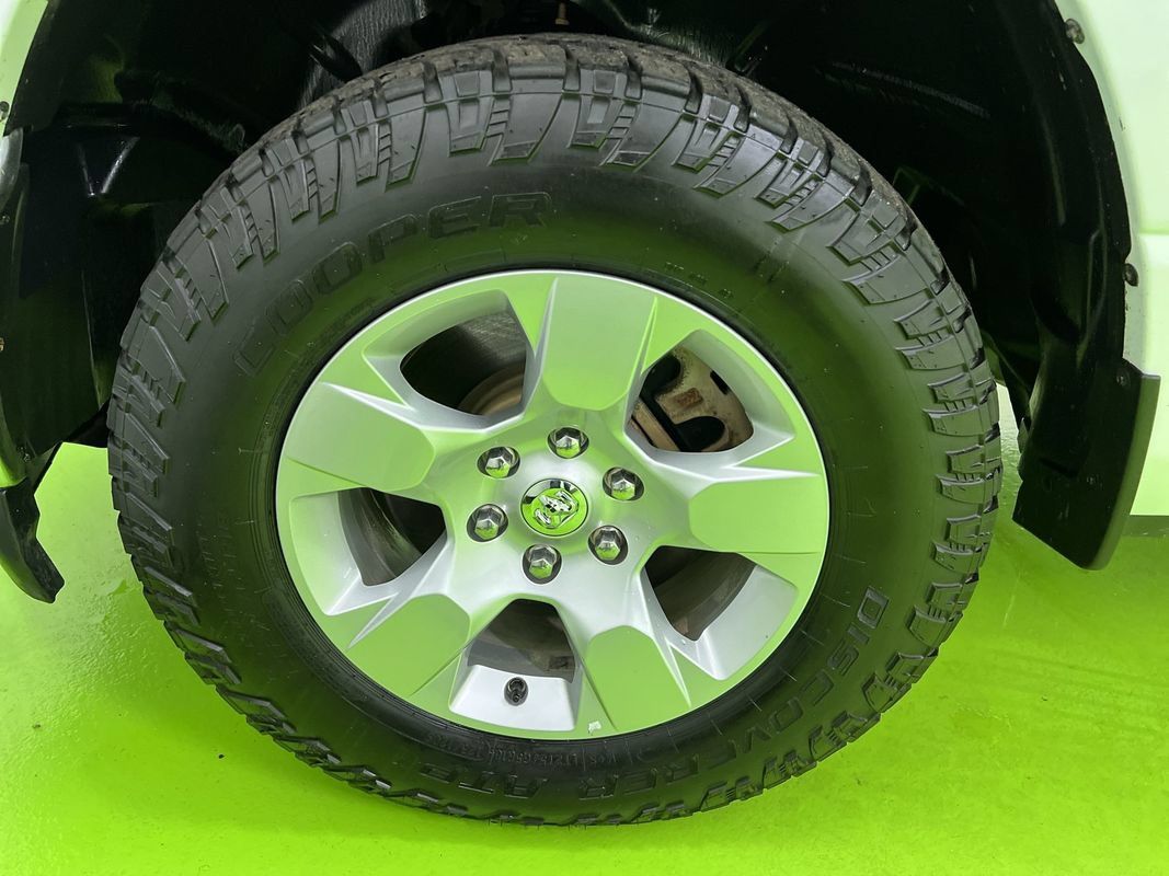 Used 2023 RAM 1500 Big Horn AWD/4WD image 16