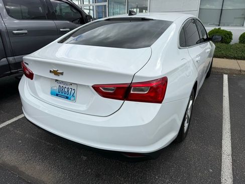 Used 2023 Chevrolet Malibu LS image 3