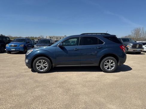 Used 2016 Chevrolet Equinox LT w/ Convenience Package image 4
