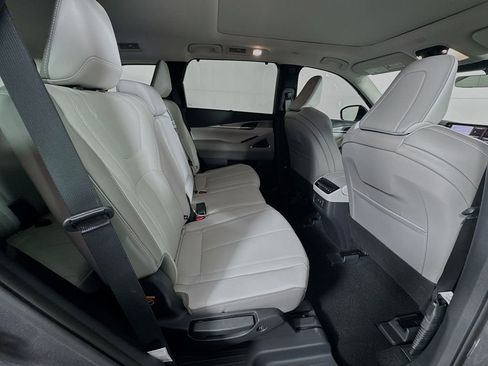 Certified 2026 INFINITI QX60 Luxe w/ Cargo Package FWD image 37