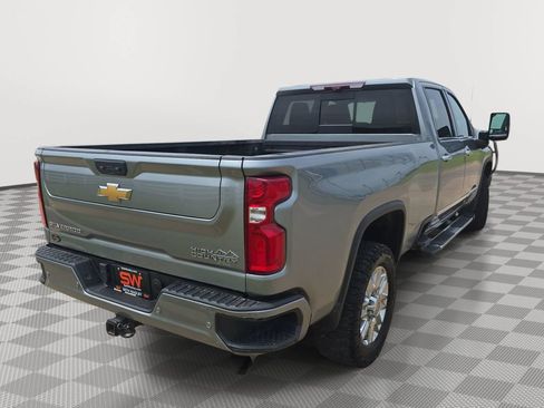 Used 2024 Chevrolet Silverado 3500 High Country w/ Technology Package AWD/4WD image 6