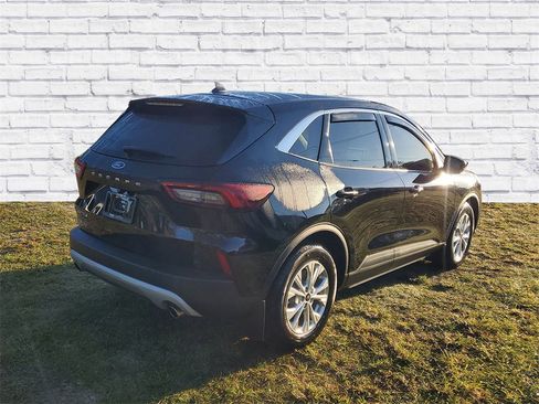 Used 2023 Ford Escape Active image 2