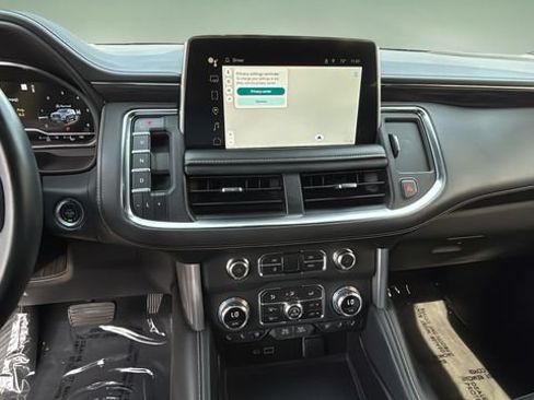 Used 2023 GMC Yukon XL SLT AWD/4WD image 26