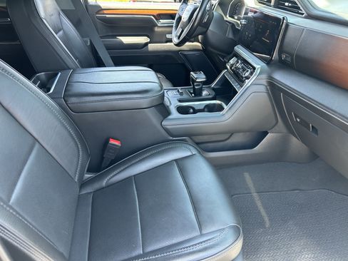 Certified 2023 GMC Sierra 1500 Denali w/ Denali Reserve Package AWD/4WD image 12