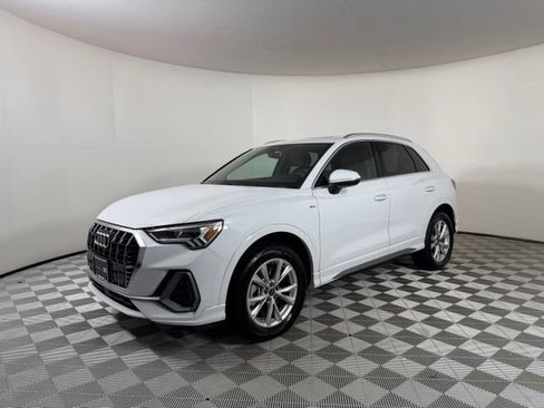 Certified 2023 Audi Q3 2.0T Premium Plus w/ Premium Plus Package AWD/4WD image 3