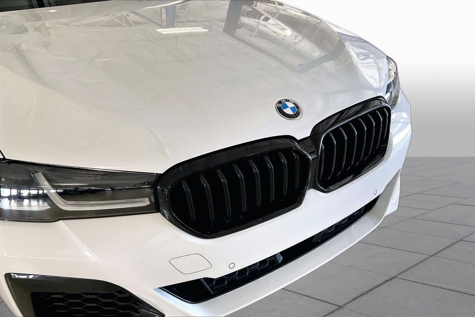 Used 2023 BMW 540i w/ M Sport Package RWD image 30
