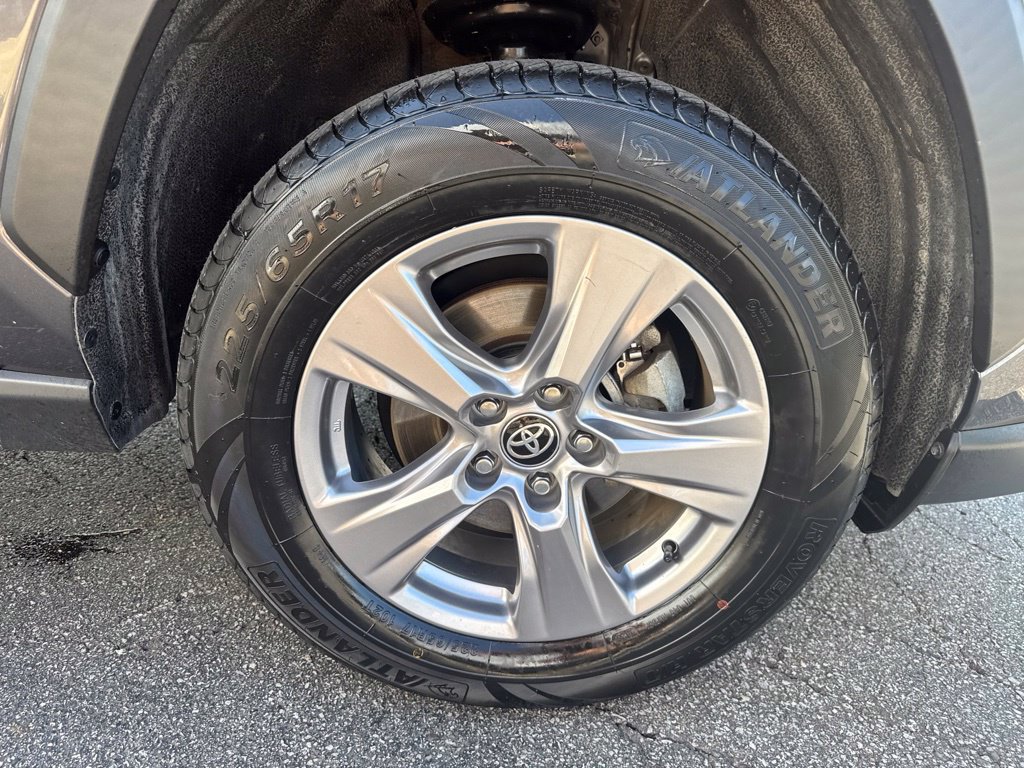 Certified 2024 Toyota RAV4 XLE FWD image 37