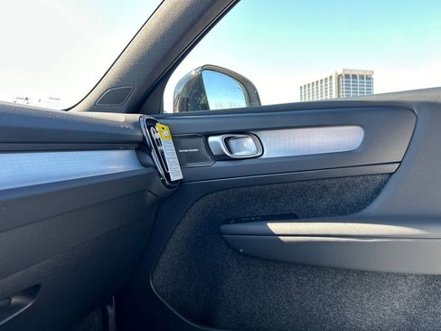 New 2026 Volvo XC40 B5 Ultra w/ Climate Package AWD/4WD image 21