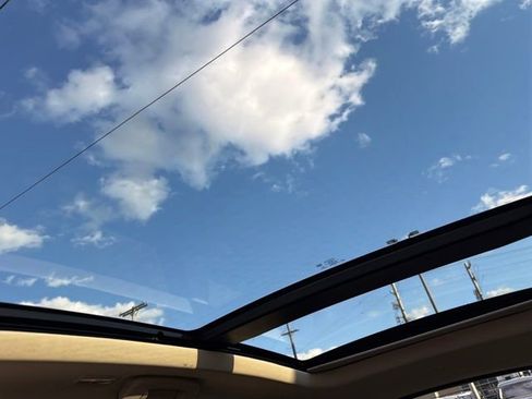 Used 2023 Lincoln Corsair Reserve w/ Equipment Group 201A image 26