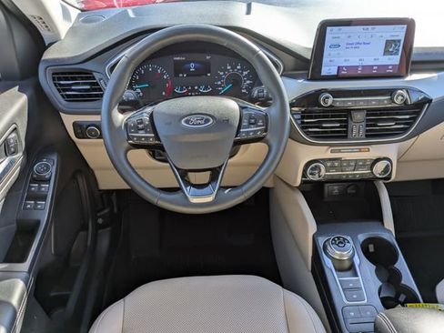 Certified 2022 Ford Escape SEL FWD image 11