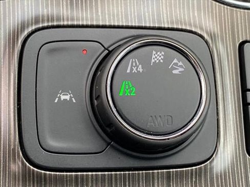 Certified 2022 GMC Acadia SLT w/ Technology Package image 20