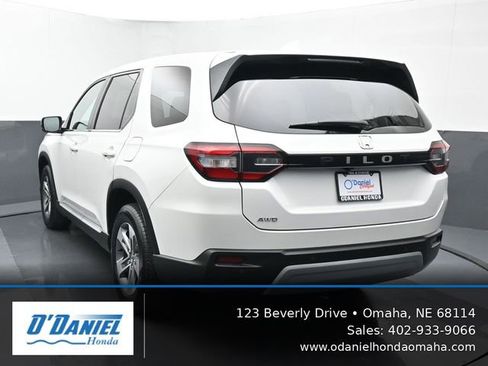 Used 2025 Honda Pilot EX-L image 4