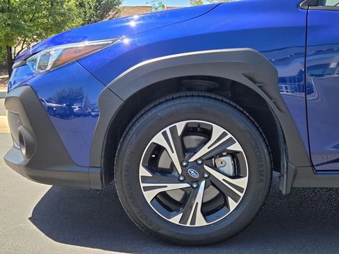 Used 2024 Subaru Crosstrek 2.0i Premium AWD/4WD image 8