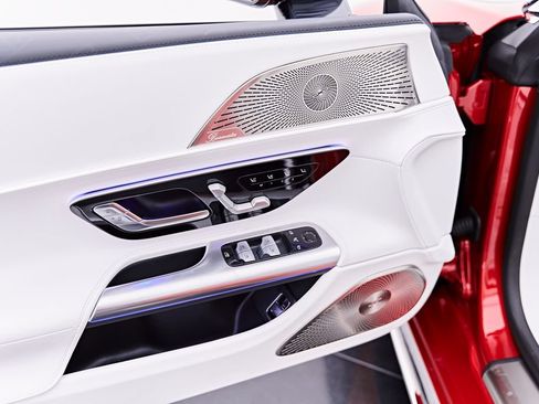 Used 2026 Mercedes-Benz Maybach SL 680 image 59