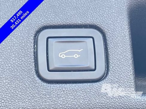 Used 2019 Chevrolet Equinox LT w/ Driver Convenience Package FWD image 20