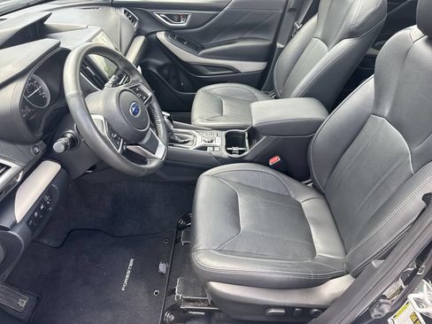 Used 2023 Subaru Forester Limited AWD/4WD image 9