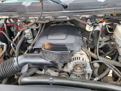 Used 2011 Chevrolet Silverado 3500 W/T RWD image 14