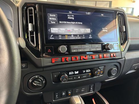 Used 2026 Nissan Frontier PRO-4X AWD/4WD image 14