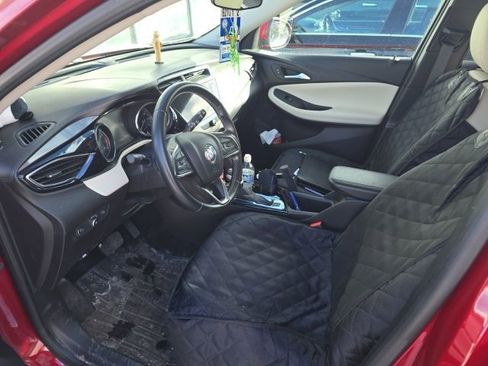 Used 2021 Buick Encore GX Preferred image 4