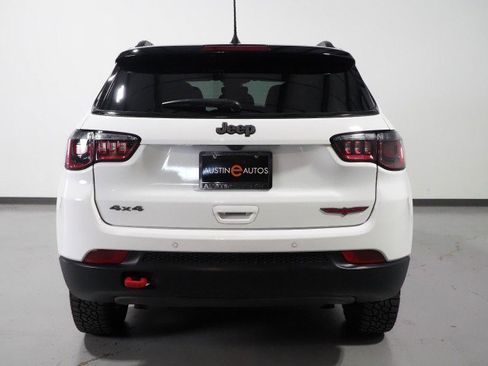 Used 2025 Jeep Compass Trailhawk AWD/4WD image 50