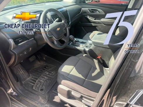 Used 2021 Chevrolet Traverse LS FWD image 6