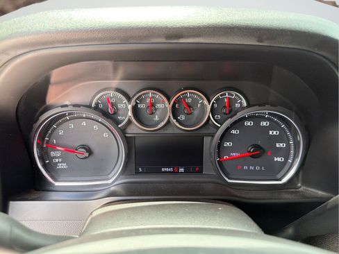 Used 2020 Chevrolet Silverado 1500 LT Trail Boss AWD/4WD image 15
