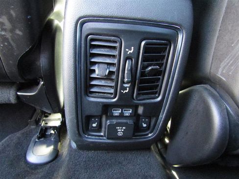 Used 2015 Jeep Grand Cherokee Overland image 34