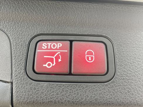 Certified 2024 Mercedes-Benz GLE 350 4MATIC image 11