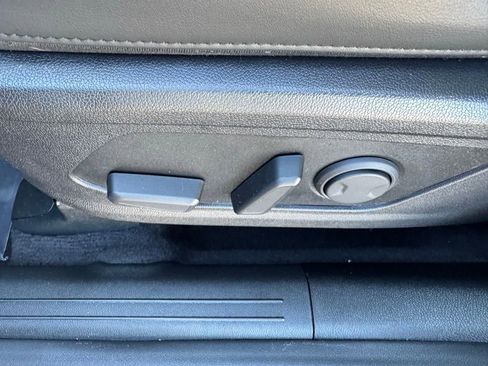 Used 2024 Kia Sorento S w/ Panoramic Sunroof Package image 20