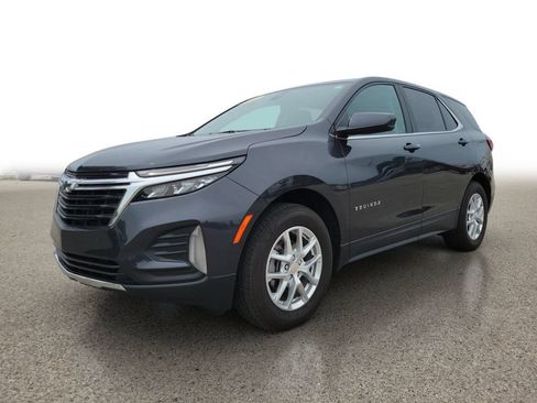 Used 2023 Chevrolet Equinox LT AWD/4WD image 2