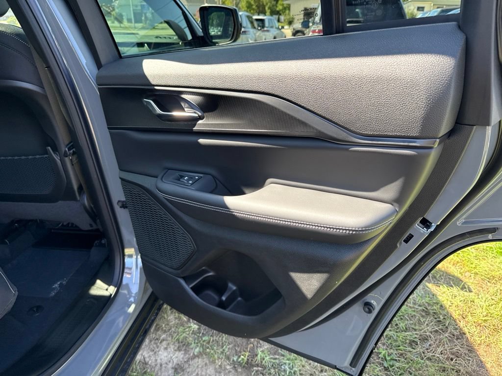 New 2027 Jeep Grand Cherokee Laredo X AWD/4WD image 25