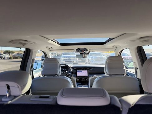 Used 2023 Jeep Grand Cherokee Overland w/ Adv Protech Group III image 7