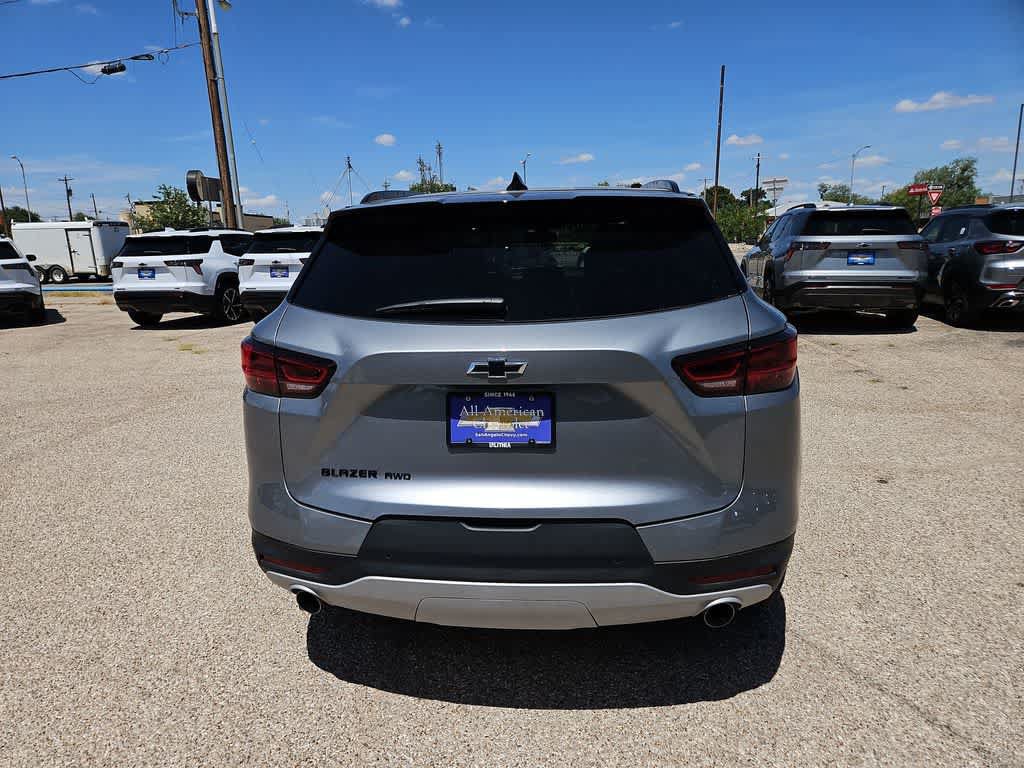 New 2026 Chevrolet Blazer LT w/ LPO, Black Sport Package AWD/4WD image 7