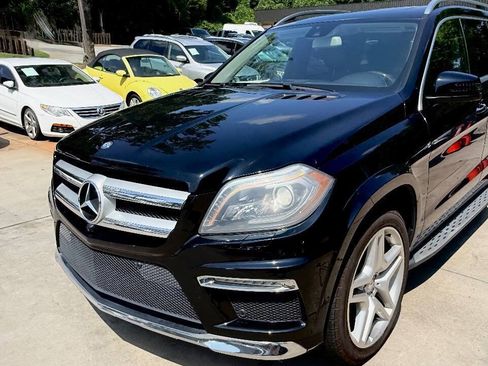Used 2014 Mercedes-Benz GL 550 4MATIC image 6