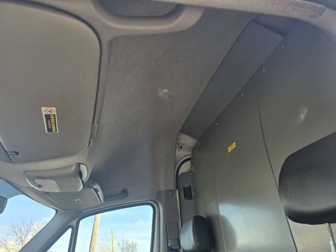 Used 2012 Mercedes-Benz Sprinter 2500 image 14