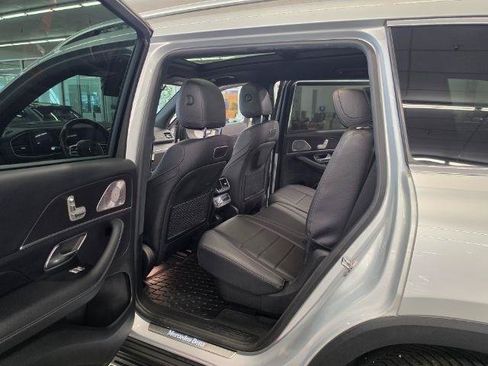 Used 2020 Mercedes-Benz GLS 450 4MATIC image 9