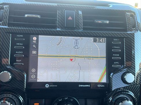 Used 2020 Toyota 4Runner SR5 AWD/4WD image 20