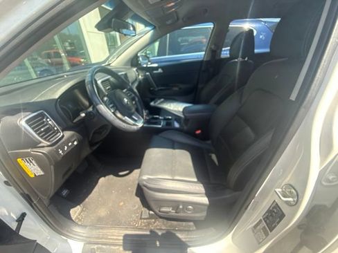 Used 2021 Kia Sportage EX FWD image 8