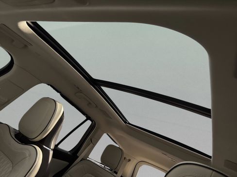 Used 2024 Lincoln Aviator Black Label w/ Dynamic Handling Package image 32