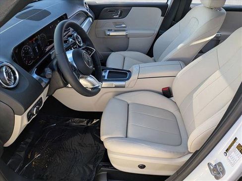 Certified 2025 Mercedes-Benz GLB 250 image 16