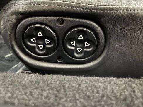 Used 1996 Porsche 911 Turbo image 32