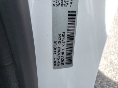 New 2026 Chrysler Pacifica Limited image 29