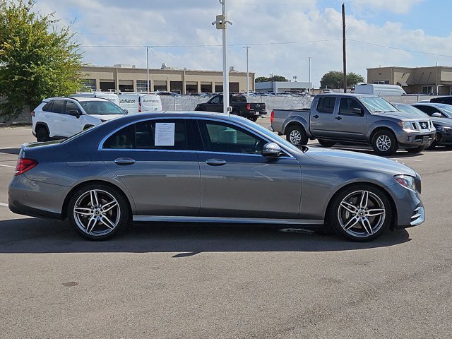 Used 2018 Mercedes-Benz E 300 image 4