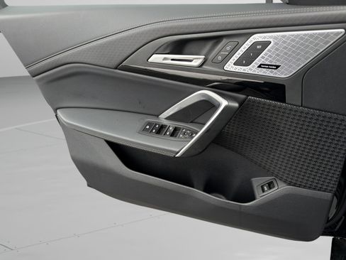 Used 2025 BMW X2 xDrive28i w/ Premium Package image 29